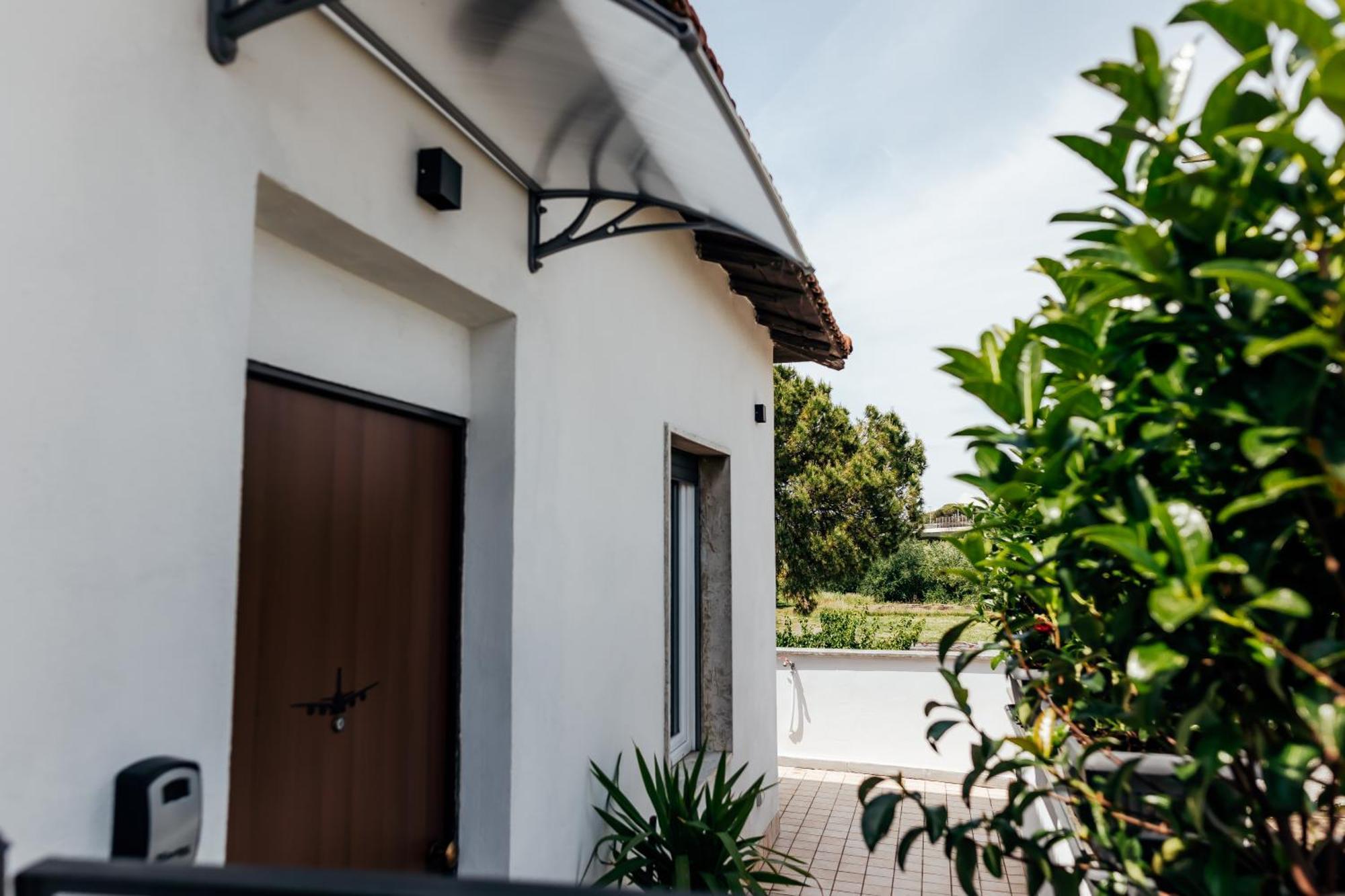 Fcoairporthouse Apartment Fiumicino Exterior photo